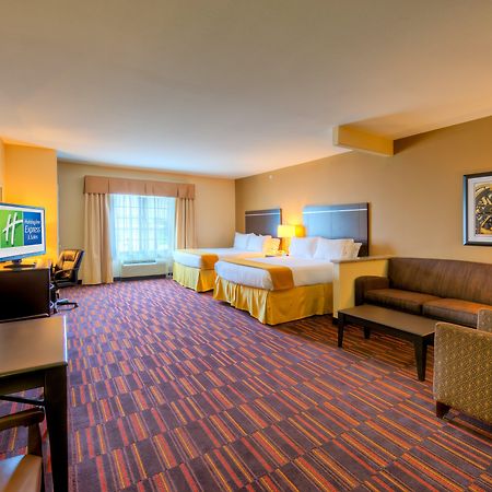 Holiday Inn Express And Suites Granbury By Ihg Exterior photo